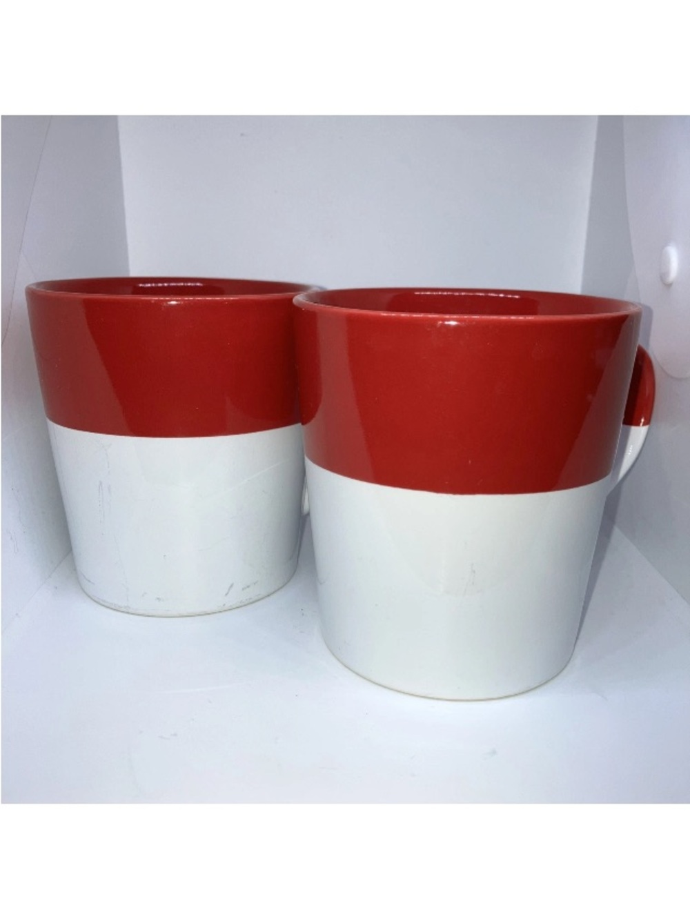 SET OF 2 Crate & Barrel Ceramic Coffee Mugs Red White Dipped Glaze 14oz Holidays - Picture 12 of 16